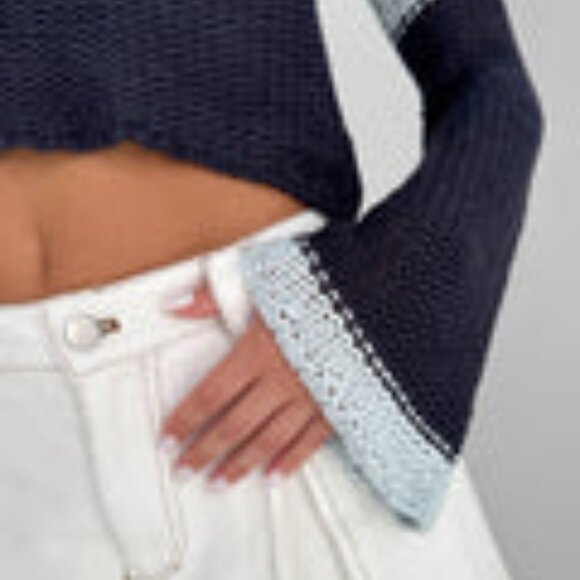 Grey Bandit Cropped Top, NWT - Picture 3 of 7